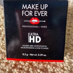 Make Up For Ever Microfinishing Loose Powder .29 oz. Made in France New in box.